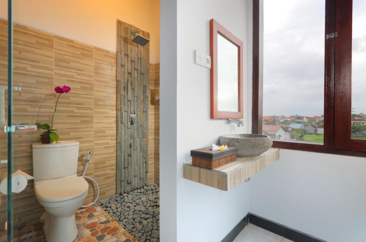 Valomia Guest House Kerobokan Exterior foto