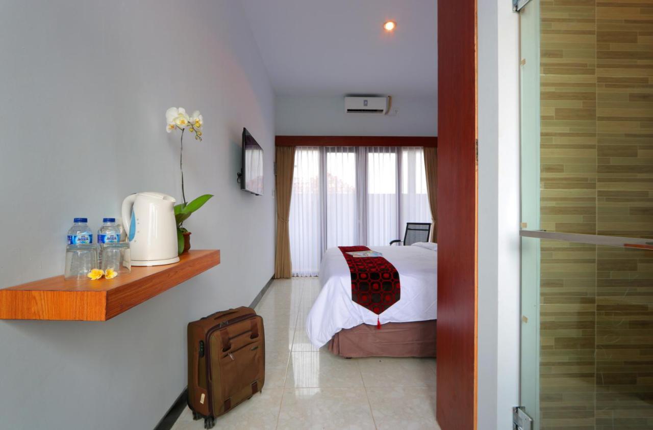 Valomia Guest House Kerobokan Exterior foto