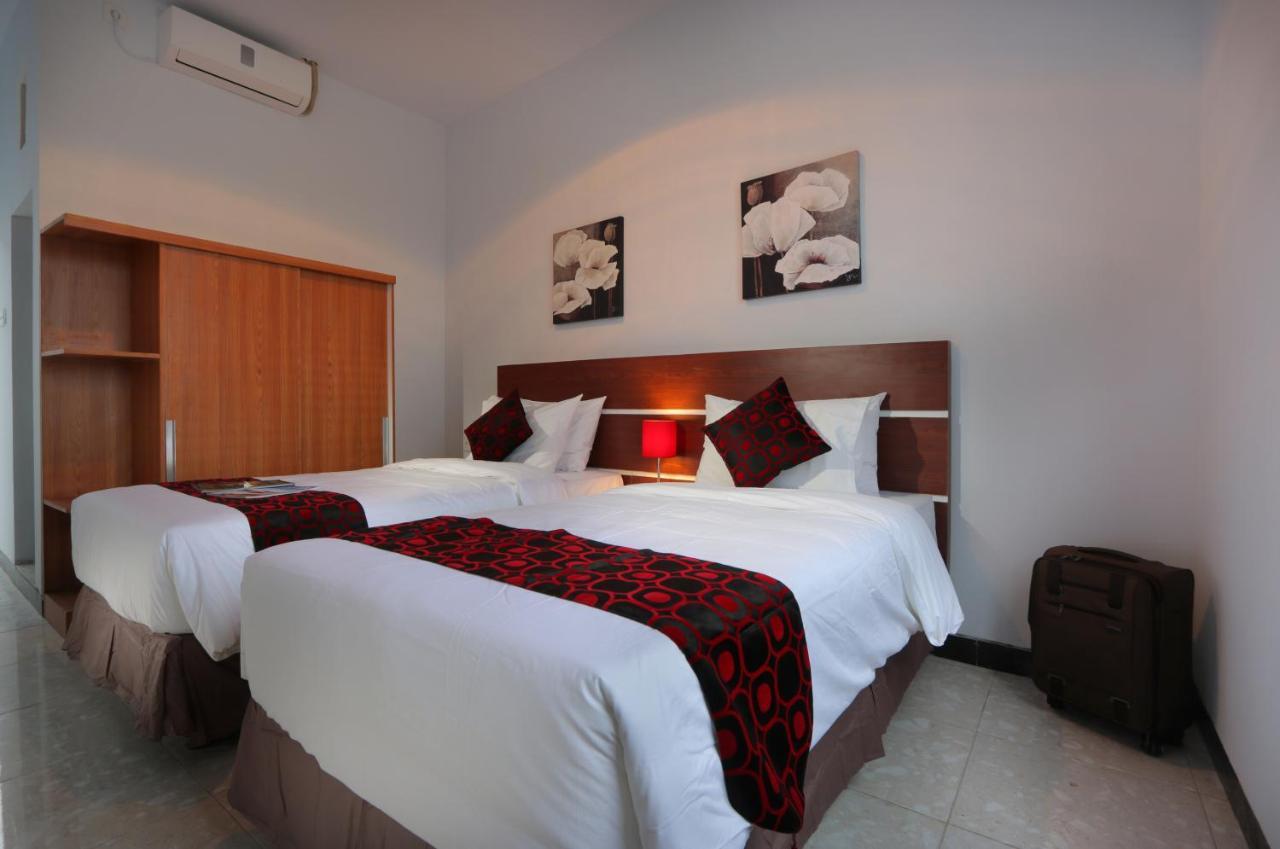 Valomia Guest House Kerobokan Exterior foto